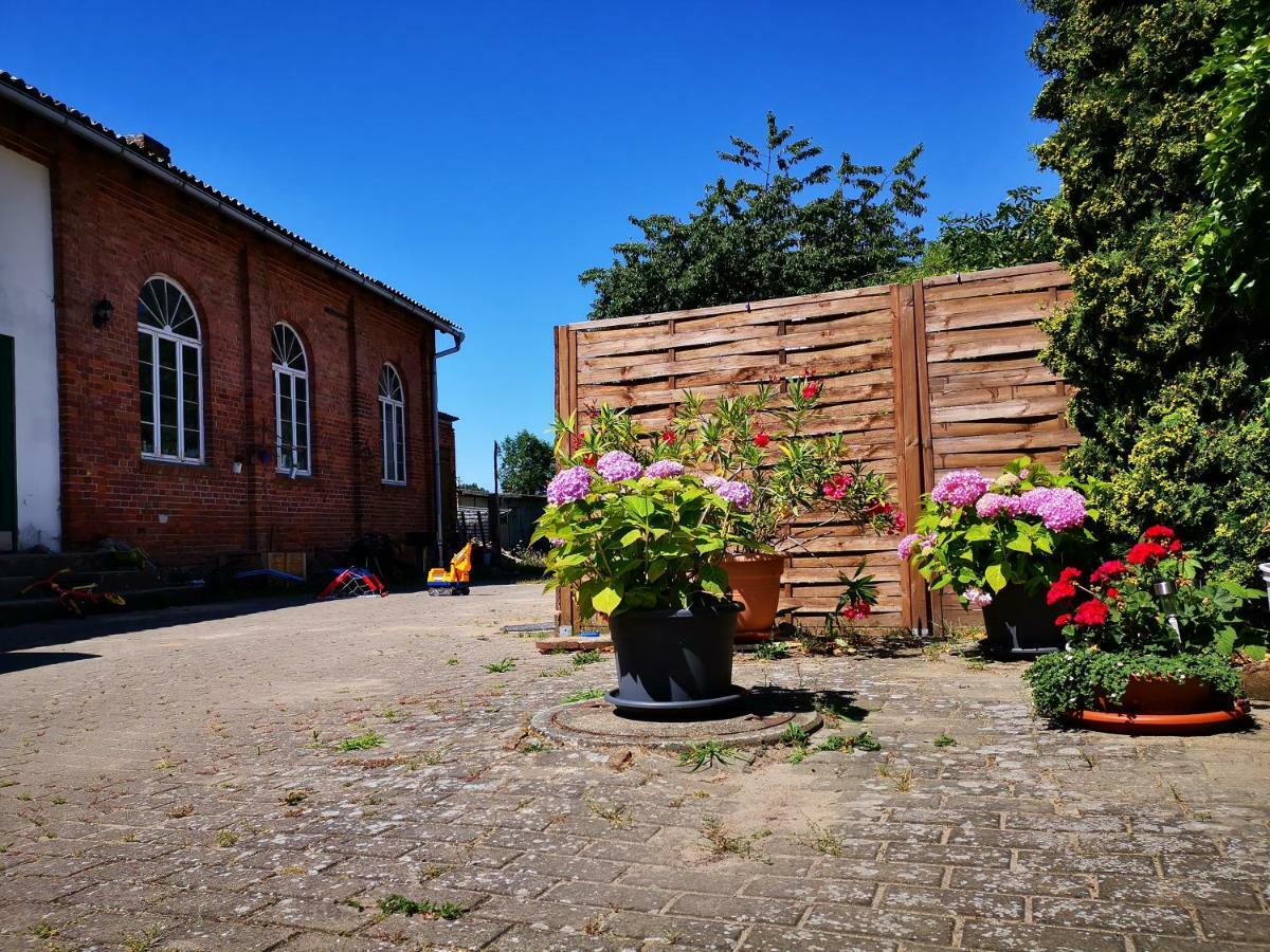 Landidylle Mertensdorf - Ferienwohnung Triglitz エクステリア 写真